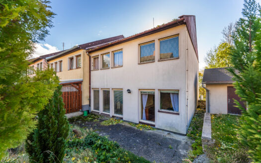 PRODÁNO – Rodinný dům 6+1 se zahradou, 180 m2, Chyšky