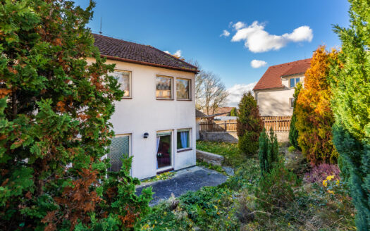 PRODÁNO – Rodinný dům 6+1 se zahradou, 180 m2, Chyšky