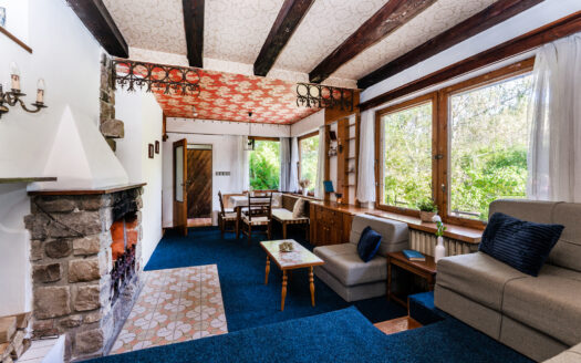 PRODÁNO- Chata 3+1 s terasou, 106 m2, Mirošovice u Prahy