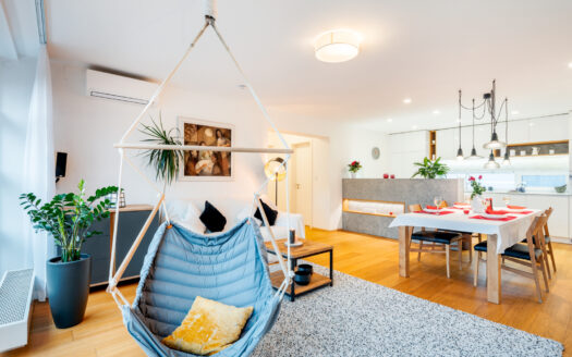 PRODÁNO – Luxusní byt 4+kk s garáží a zahradou, 132 m2, Praha 6 – Ruzyně