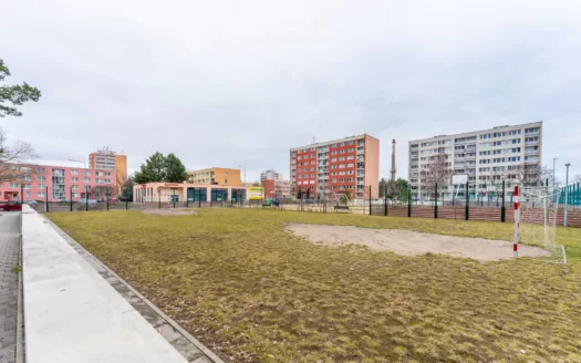 PRODÁNO- Prostorný byt 3+1 před rekonstrukcí, 68m2, Nymburk