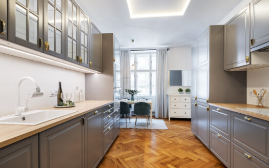 PRODÁNO – Luxusní atypický byt 2kk, 75m2, Vršovice, Praha 10