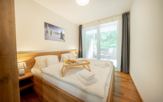 NA PRODEJ – Prémiový horský apartmán (ateliér) 2+1 v resortu s wellness, Vrchlabí