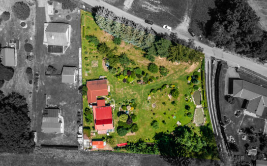 PRODÁNO – Rodinný dům s garáží v obci Sedlec-Prčice s rozlehlým pozemkem