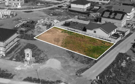 PRODÁNO- Stavební pozemek 827 m² připravený ke stavbě bungalovu v moderní čtvrti Polerady u Prahy