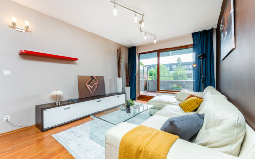 PRODÁNO – Vzdušný byt 2kk s terasou, na které se dá i tancovat, Letňany