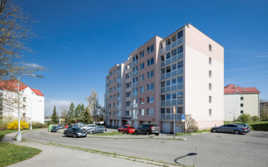 PODNAJMUTO – Prostorný byt 3+kk s balkónem, Újezd nad Lesy u Klánovic