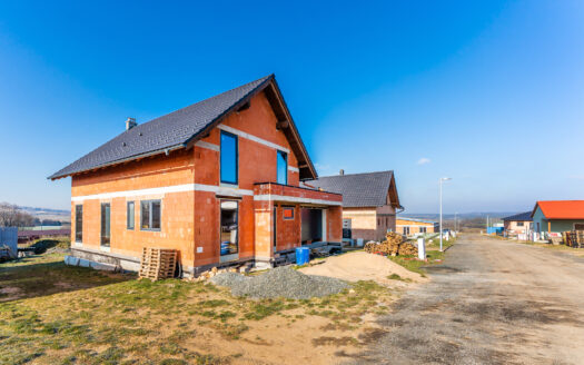 PRODÁNO – Stavba rodinného domu 6+kk o 200 m2, Křivsoudov na Benešovsku