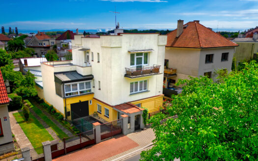 PRODÁNO – Prvorepubliková vila s okrasnou zahradou, 874m2, Poděbrady