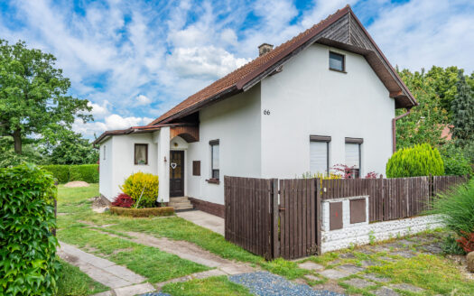 PRODÁNO – Rodinný dům na klidném místě, Budiměřice