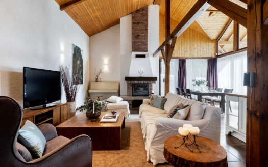 PRODÁNO – Rodinný dům 290 m2, pozemek 1 642 m2, Vlašim – Bolina