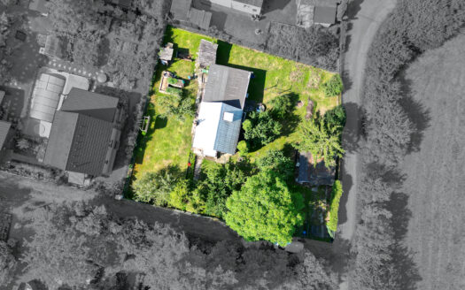 PRODÁNO – Rekreační chata v pražských Řeporyjích se zahradou