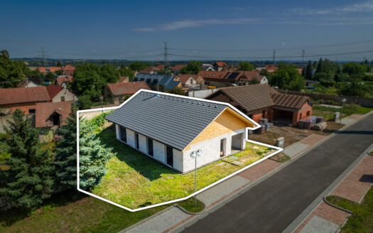 NA PRODEJ – Krásný bungalov 4+kk, 139 m2, Všestudy