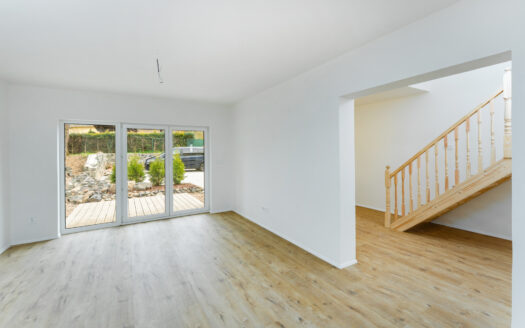 PRODEJ UKONČEN – Rodinný dům 3+kk s předzahrádkou, 111 m2, Všestary