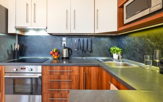 PRODÁNO – Byt 2+kk s balkónem a parkovacím stáním, Libuš