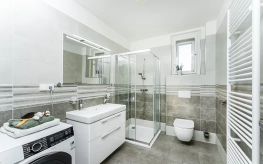 PRODEJ UKONČEN – Rodinný dům 242 m2, pozemek 620 m2, Benešov