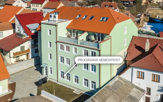 PRODÁNO – Moderní byt 2+kk v centru Vlašimi – novostavba ve starém kabátě