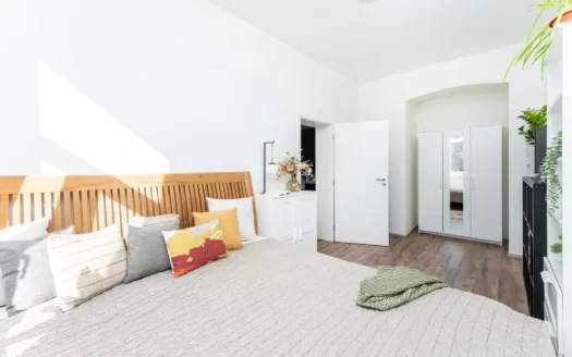 PRODÁNO – Moderní byt 2+kk v centru Vlašimi – novostavba ve starém kabátě