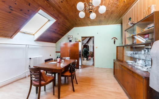 PRODÁNO – Rodinný dům 325 m², pozemek 919 m², Neveklov – Chvojínek