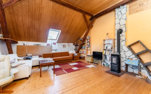 PRODÁNO – Rodinný dům 325 m², pozemek 919 m², Neveklov – Chvojínek