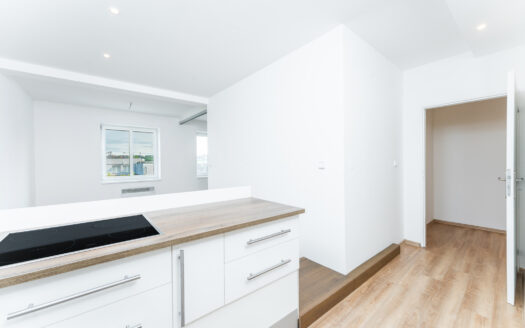 NA PRODEJ – Byt 2+kk, parkovací stání, 57m2, Vysočany